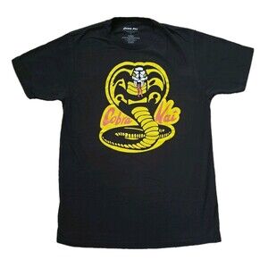 2020 Cobra Kai Classic Logo Size Medium Mens Black Sony Pictures T-Shirt Karate